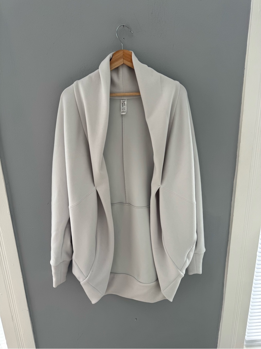 Spanx AirEssentials cocoon beige grey cardigan, sz. M/L